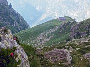 63 Vista sul Bivacco Tre Pizzi (2050 m)